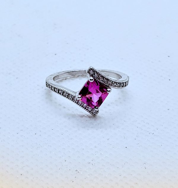 Sterling Silver Elegant Princess Cut Pink CZ Ring